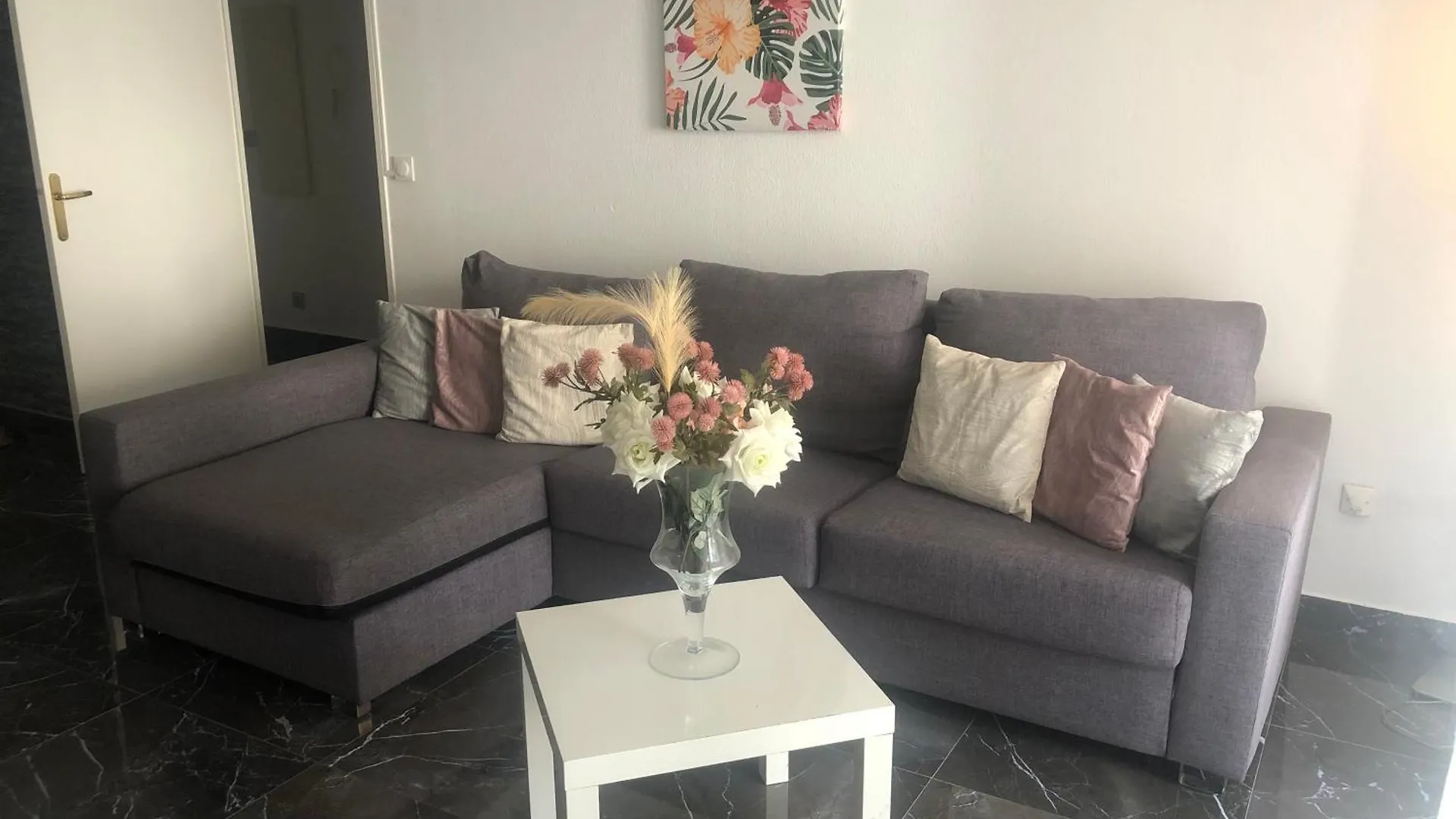 3 Pieces 2 Sdb Centre De Cannes Frankreich